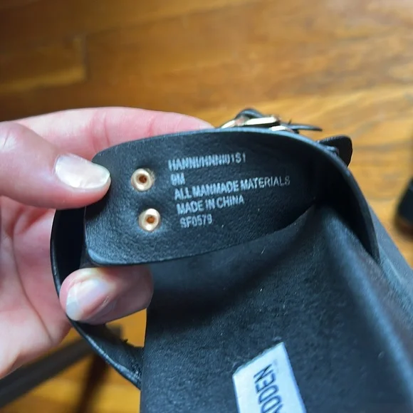 Steve Madden Black Double Buckle Slides - Picture 5 of 5